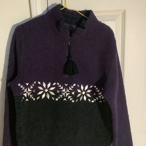 C&B pullover fleece  NWT. Size small